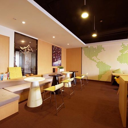Iu Hotel Ruoyang Yiyang Wenhua Road Экстерьер фото