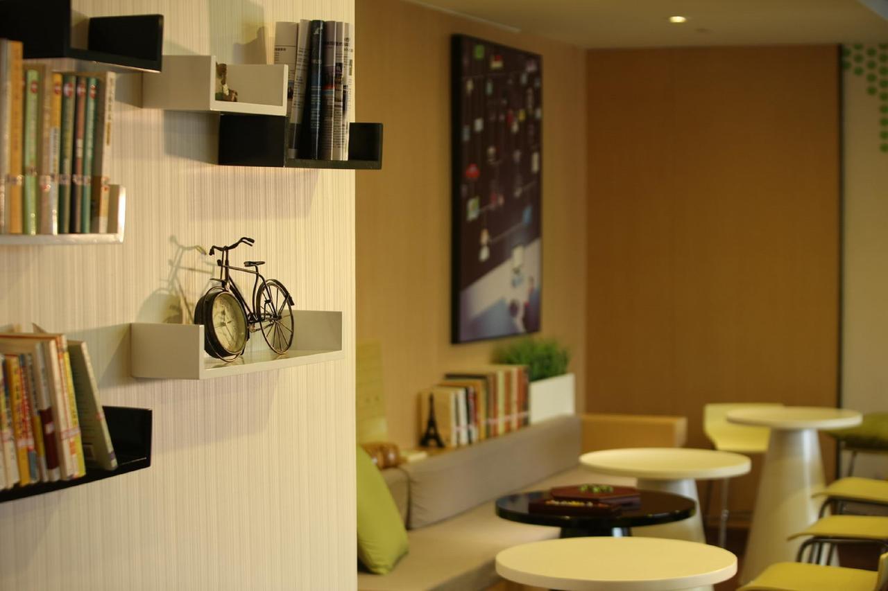 Iu Hotel Ruoyang Yiyang Wenhua Road Экстерьер фото