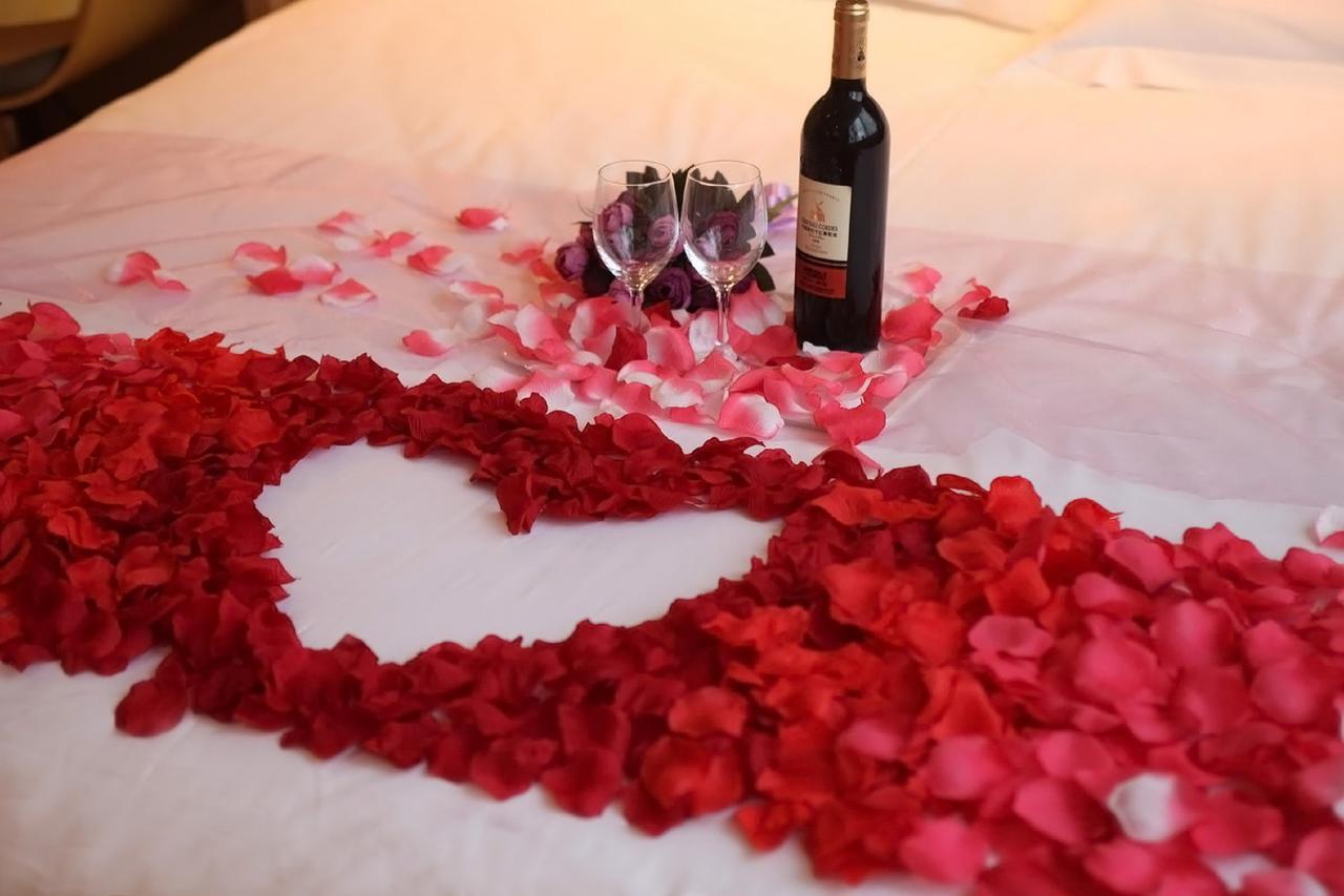 Iu Hotel Ruoyang Yiyang Wenhua Road Экстерьер фото